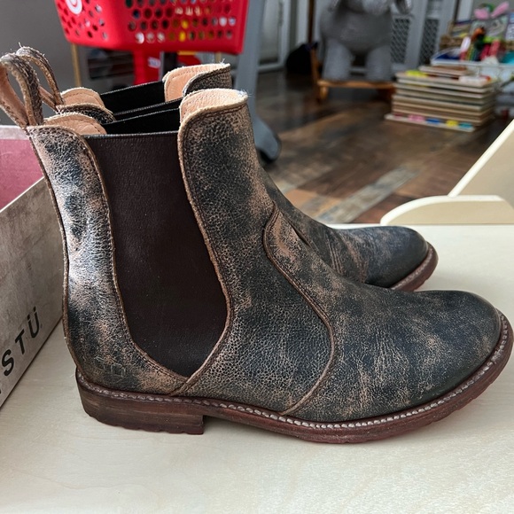 BED|STU Distressed Dark Brown Leather Chelsea Boots with Black Elastic - Picture 2 of 6